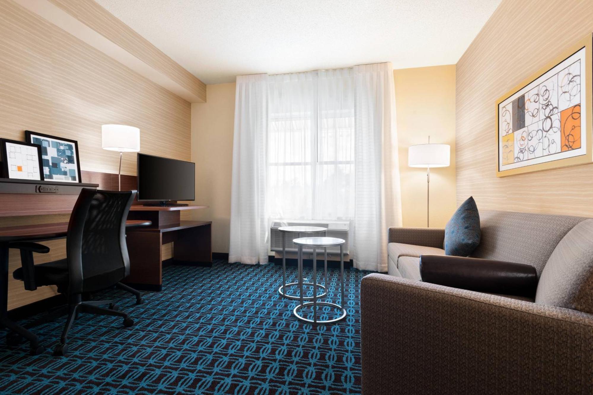Fairfield Inn & Suites By Marriott Charlottesville Downtown/University Area Dış mekan fotoğraf